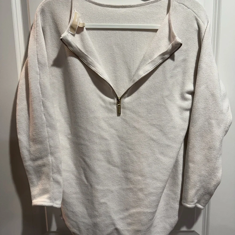 Micheal Kors Women White Crew neck sweater with zip up back top size Small